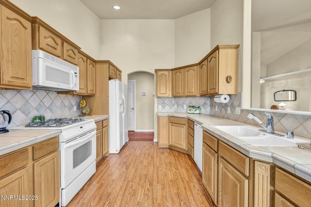 2866 La Cresta Circle, Minden, NV 89423