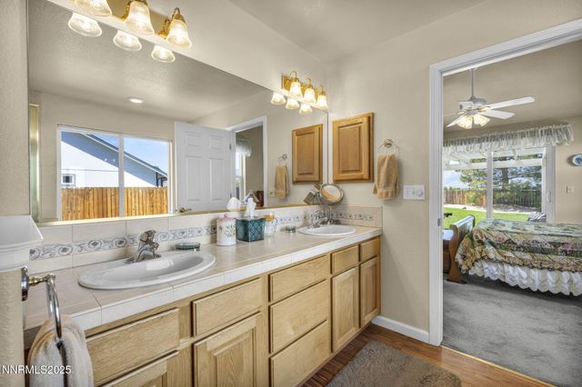 2866 La Cresta Circle, Minden, NV 89423