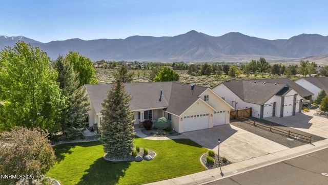 2866 La Cresta Circle, Minden, NV 89423