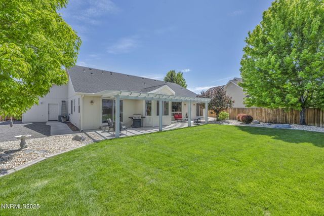 2866 La Cresta Circle, Minden, NV 89423