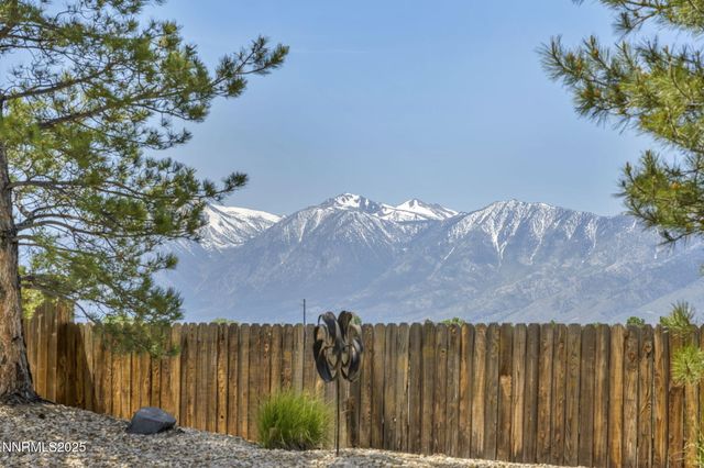 2866 La Cresta Circle, Minden, NV 89423