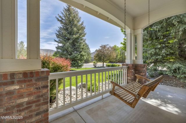 2866 La Cresta Circle, Minden, NV 89423