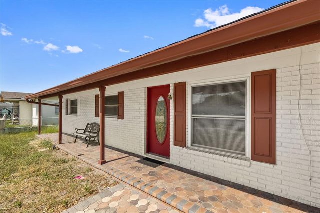 5923 YORKSHIRE ROAD, Tampa, FL 33634