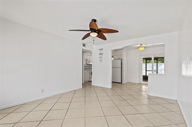 5923 YORKSHIRE ROAD, Tampa, FL 33634