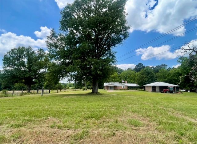 858 FM 1272 Farm to Market Road, Grapeland, TX 75844