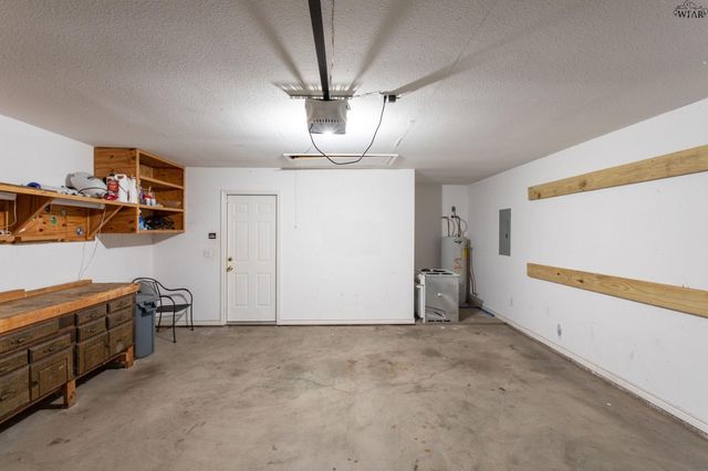 5220 AIR FORCE DRIVE, Wichita Falls, TX 76306