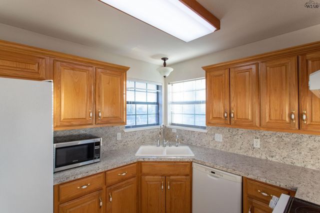 5220 AIR FORCE DRIVE, Wichita Falls, TX 76306