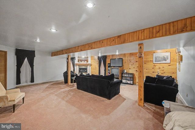 3261 WILDERNESS DR, Vineland, NJ 08361