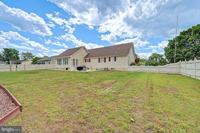 3261 WILDERNESS DR, Vineland, NJ 08361