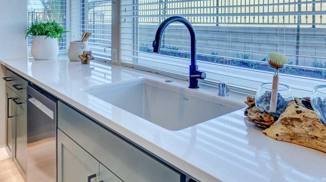 11206 N Via Ravenna Drive, Fresno, CA 93730