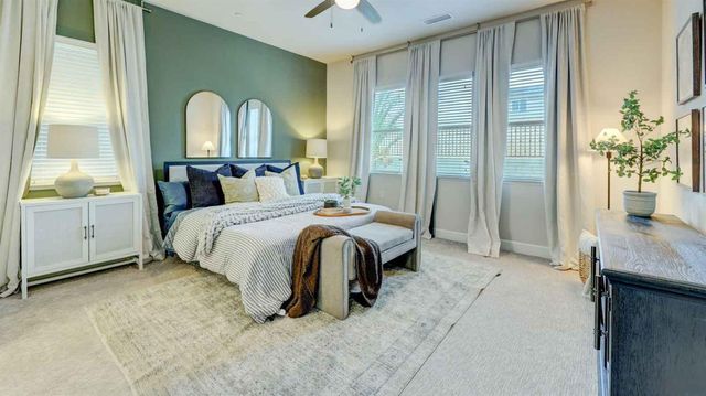 11206 N Via Ravenna Drive, Fresno, CA 93730