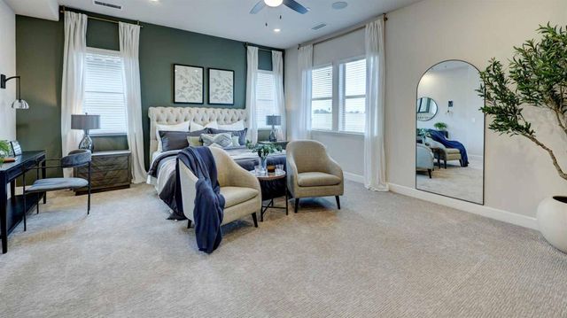 11206 N Via Ravenna Drive, Fresno, CA 93730