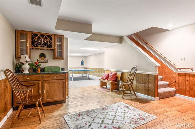 400 Conway Meadows Drive, Chesterfield, MO 63017