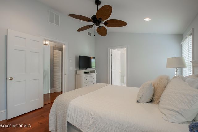 852 River Road, Fair Haven, NJ 07704