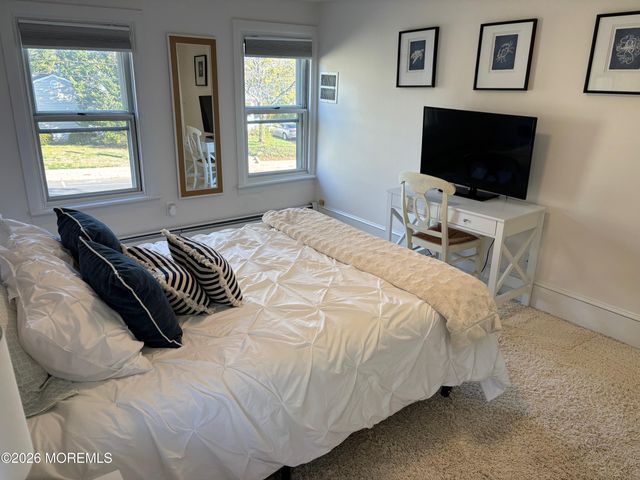 852 River Road, Fair Haven, NJ 07704
