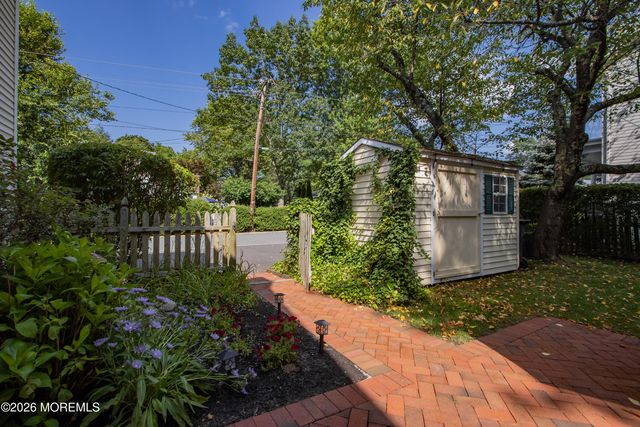 852 River Road, Fair Haven, NJ 07704