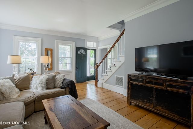852 River Road, Fair Haven, NJ 07704