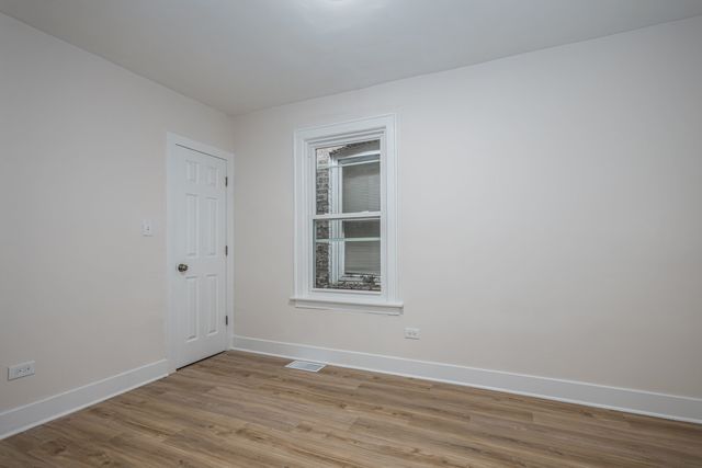 8634 S Laflin Street, Chicago, IL 60620
