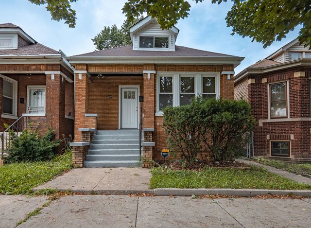 8634 S Laflin Street, Chicago, IL 60620