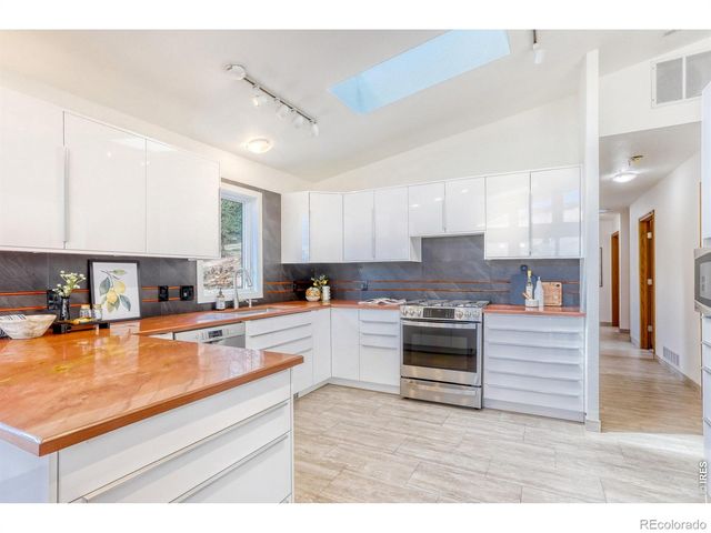 2901 Stone Canyon Road, Lyons, CO 80540