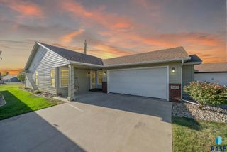3137 S Manifold Ave Avenue, Sioux Falls, SD 57110