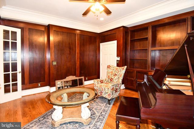 7104 OLD DOMINION DR, Mclean, VA 22101