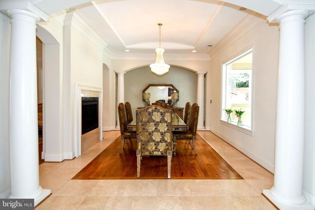 7104 OLD DOMINION DR, Mclean, VA 22101
