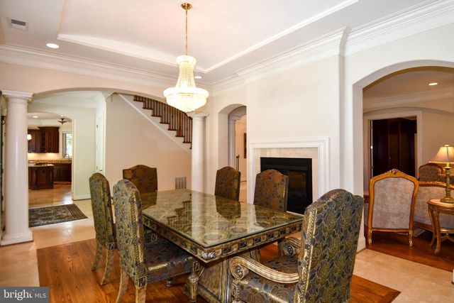 7104 OLD DOMINION DR, Mclean, VA 22101