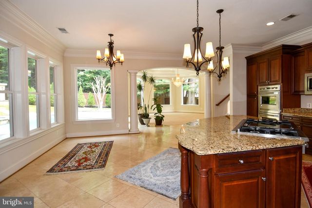 7104 OLD DOMINION DR, Mclean, VA 22101