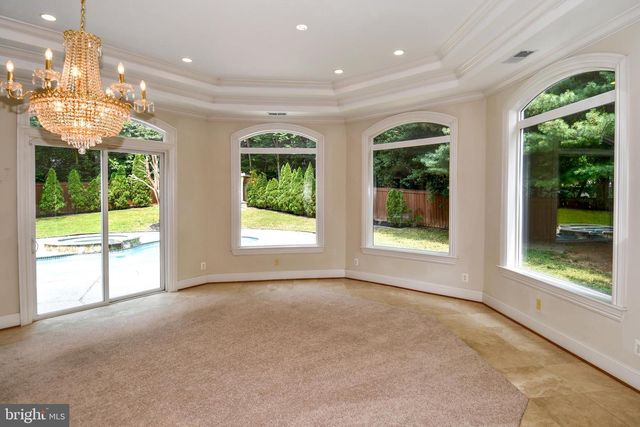 7104 OLD DOMINION DR, Mclean, VA 22101