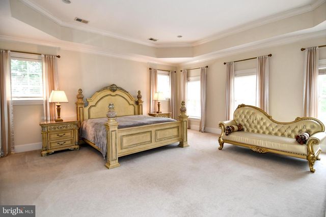 7104 OLD DOMINION DR, Mclean, VA 22101