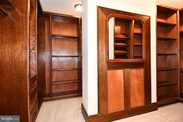 7104 OLD DOMINION DR, Mclean, VA 22101