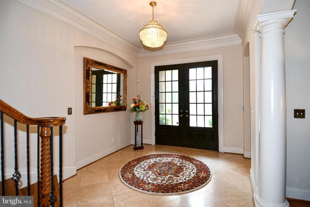 7104 OLD DOMINION DR, Mclean, VA 22101