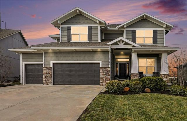 16172 W 163rd Place, Olathe, KS 66062