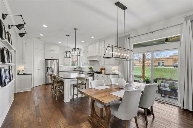 16172 W 163rd Place, Olathe, KS 66062