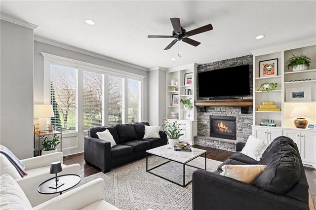 16172 W 163rd Place, Olathe, KS 66062