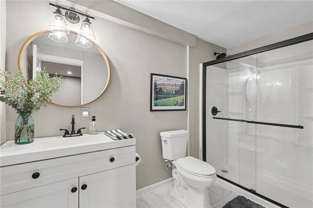 16172 W 163rd Place, Olathe, KS 66062