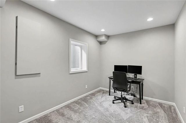 16172 W 163rd Place, Olathe, KS 66062