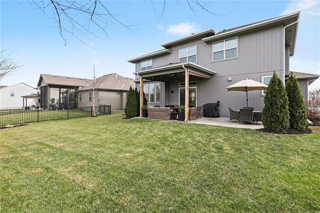16172 W 163rd Place, Olathe, KS 66062