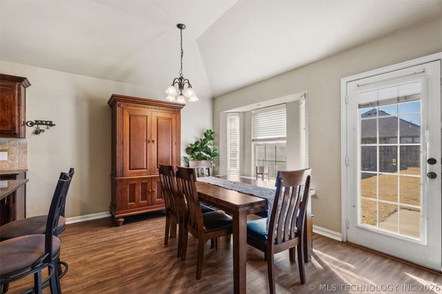 13104 E 133rd Street N, Collinsville, OK 74021