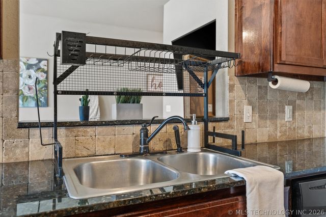 13104 E 133rd Street N, Collinsville, OK 74021