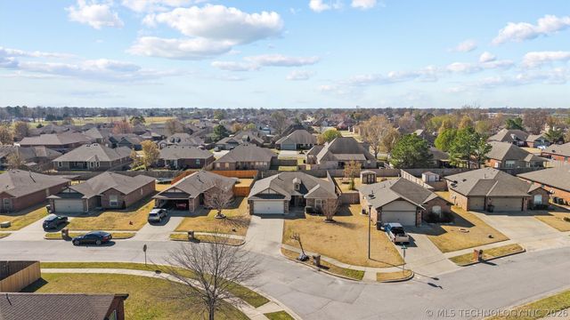 13104 E 133rd Street N, Collinsville, OK 74021