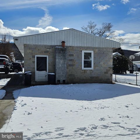 422 NORTH ST, Lykens, PA 17048