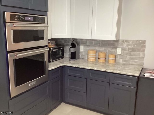 560 Rolling Hills Rd, Bridgewater Twp., NJ 08807