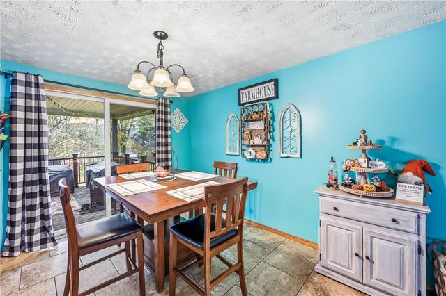 11 Clubhouse Dr, Shenango Twp, PA 16159