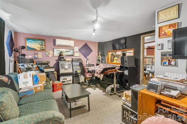 2706 Connelly Springs Road, Granite Falls, NC 28630