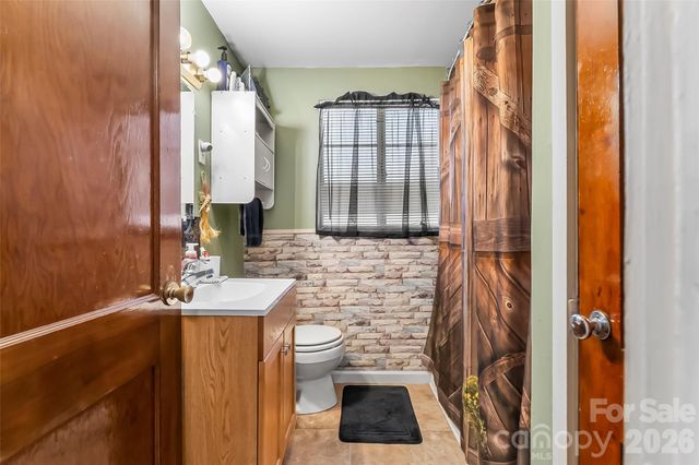 2706 Connelly Springs Road, Granite Falls, NC 28630