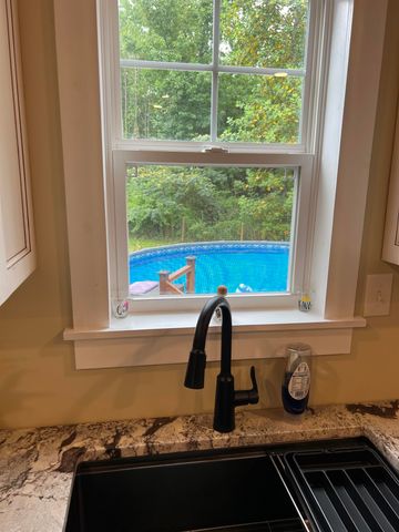 5205 HAMBURG RD, Michie, TN 38357