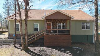 5205 HAMBURG RD, Michie, TN 38357
