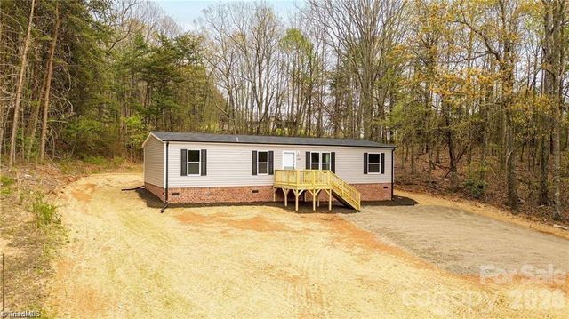 1975 Carl Fox Road, Taylorsville, NC 28681